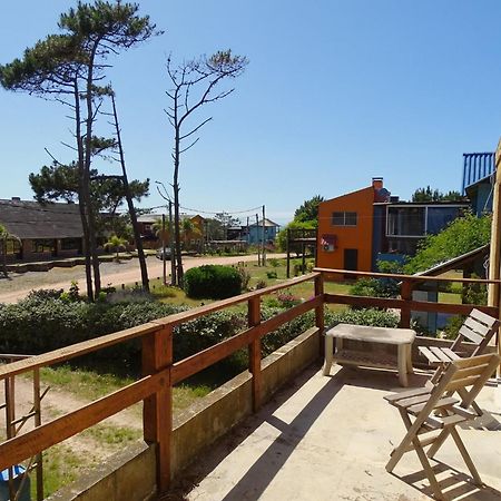 Casa Amarilla Con Jacuzzi Villa Punta Del Diablo Luaran gambar